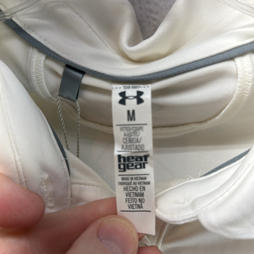 ⭐️NWT Under Armour Ole Miss heat gear UPF 30 woman’s golf polo SZ Med - Picture 4 of 11